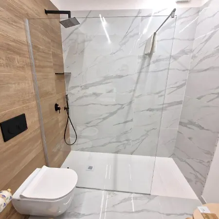 Frühstückspension One 3*