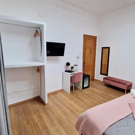 One Bed & Breakfast 3*