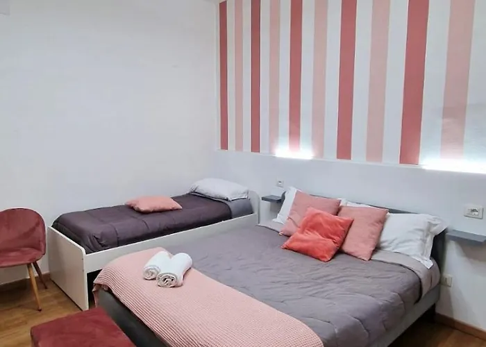 Bed & Breakfast One 3*