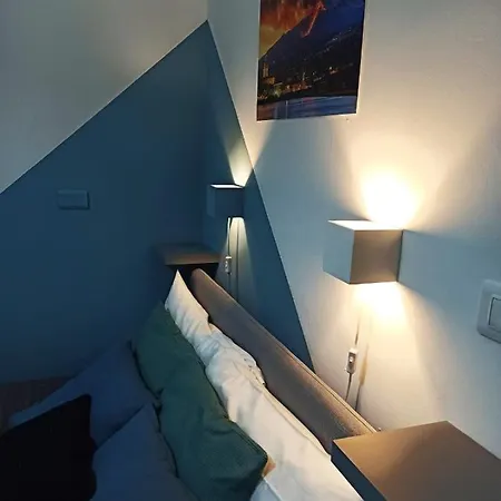 Bed & Breakfast One *