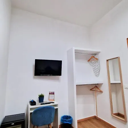 One فندق مبيت وإفطار 3*